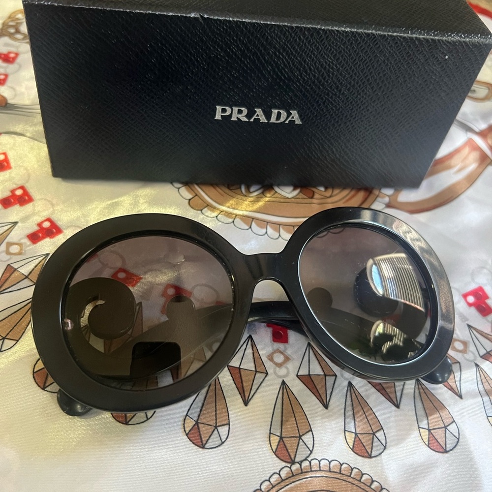 Prada Black Round Women's Sunglasses
